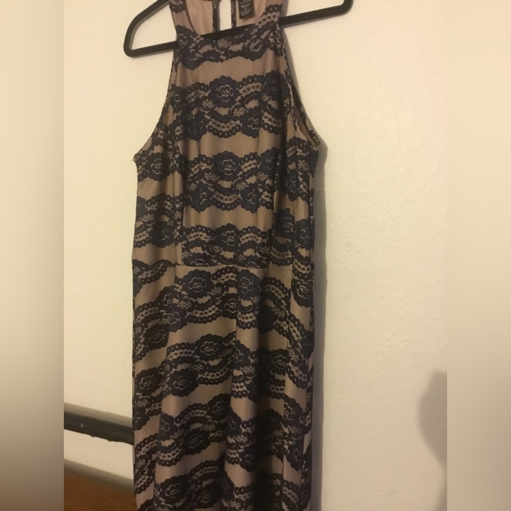 Charlotte Russe lace dress size 3X (fits more like a 2X)